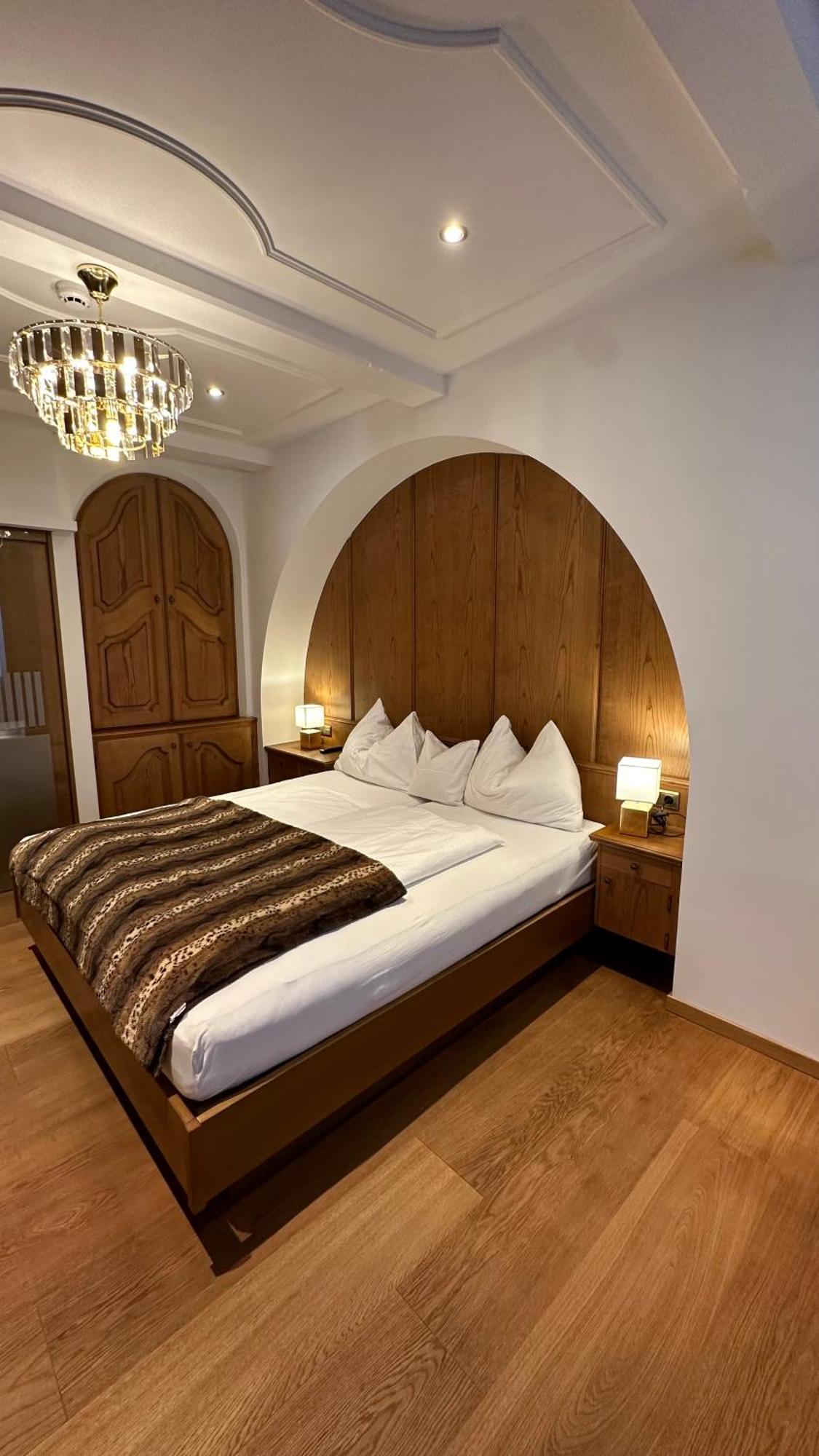 גרלוס Hotel Victoria - Adults Only מראה חיצוני תמונה