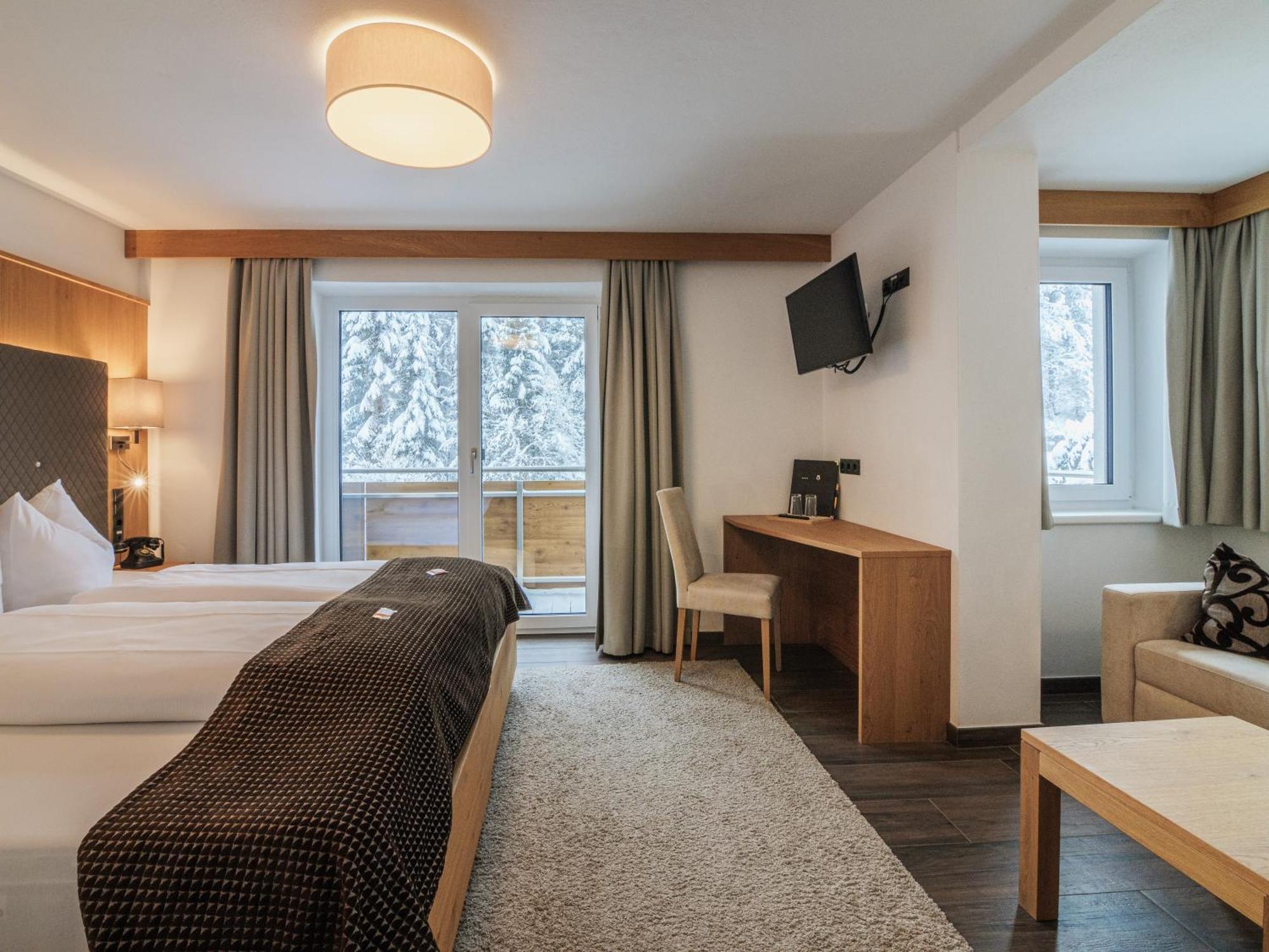 גרלוס Hotel Victoria - Adults Only מראה חיצוני תמונה
