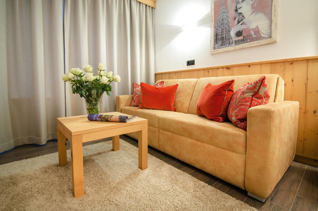 גרלוס Hotel Victoria - Adults Only מראה חיצוני תמונה